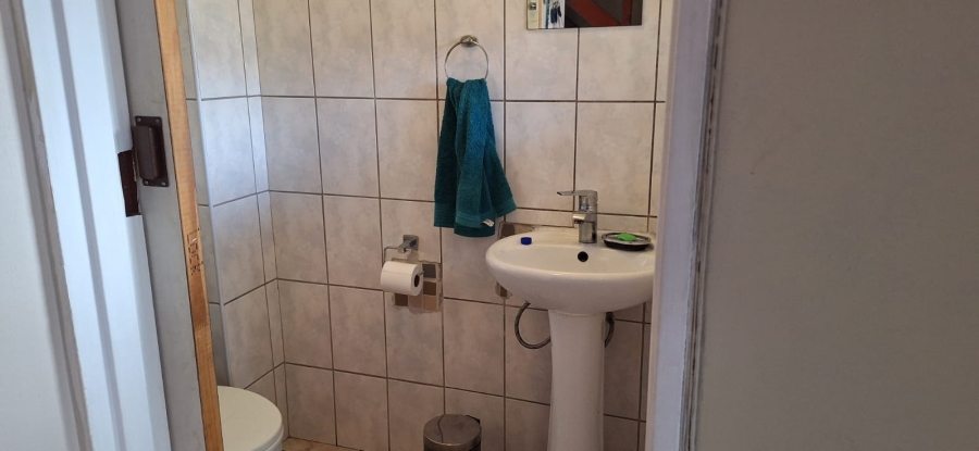 3 Bedroom Property for Sale in Wetton Western Cape